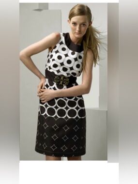 Tory Burch Vintage-  Sleeveless Black and White Geometric Shift Dress